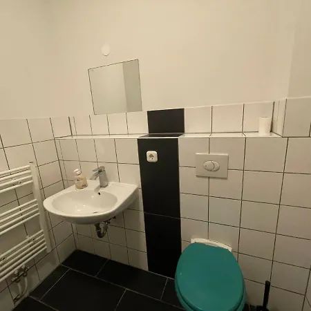 Monteur-apartment Am Bahnhof Apartment Muhlheim am Main