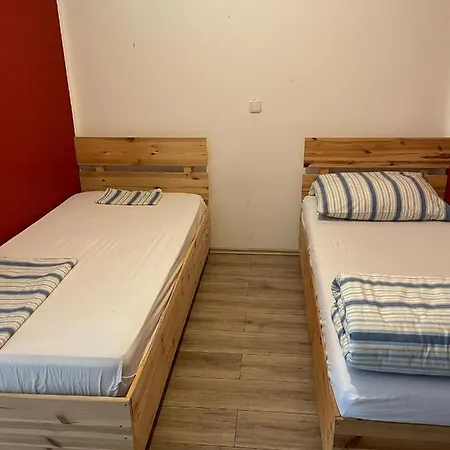 Monteur-apartment Am Bahnhof Lägenhet