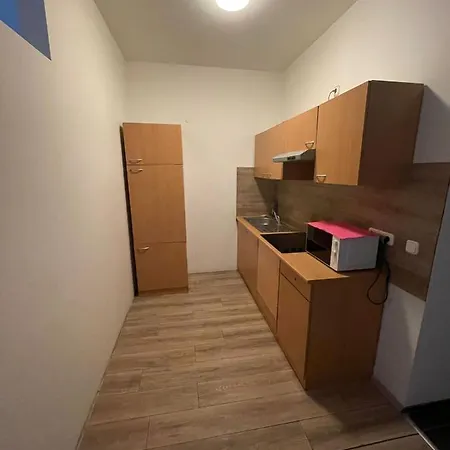 Monteur-apartment Am Bahnhof * Muhlheim am Main