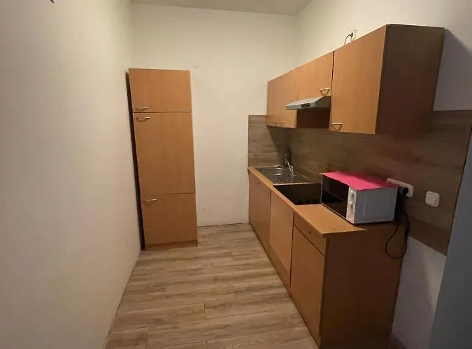 Monteur-apartment Am Bahnhof * Muhlheim am Main